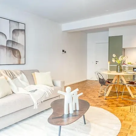 Smart And Cosy 4p In With Balcony Appartamento Anversa